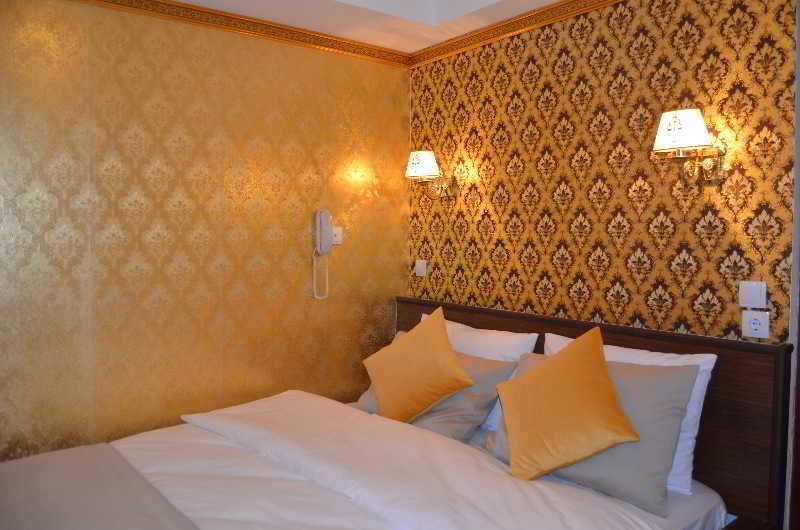The Gala Palace Suits Kars Exterior photo