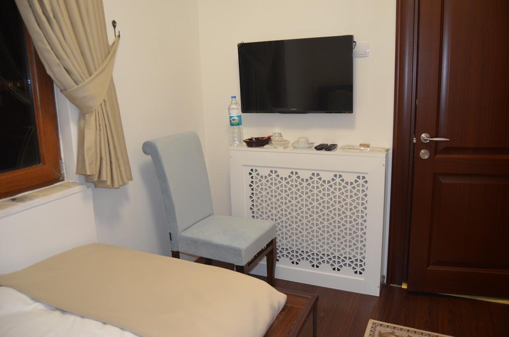 The Gala Palace Suits Kars Room photo