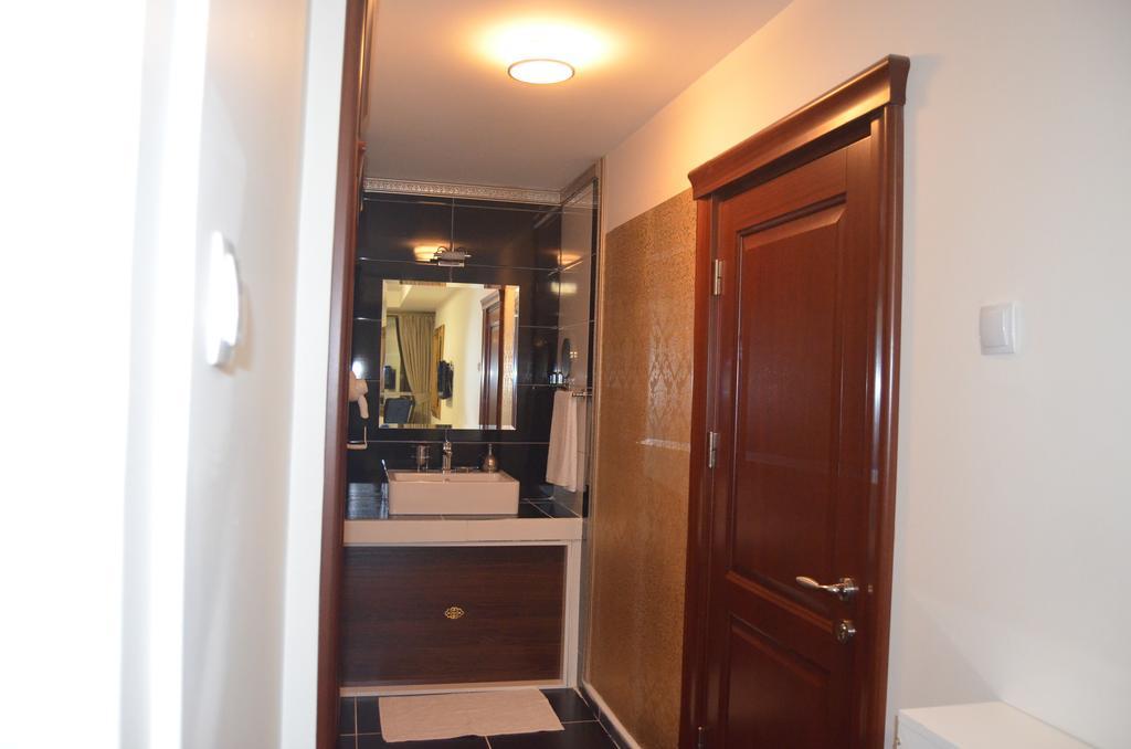 The Gala Palace Suits Kars Room photo