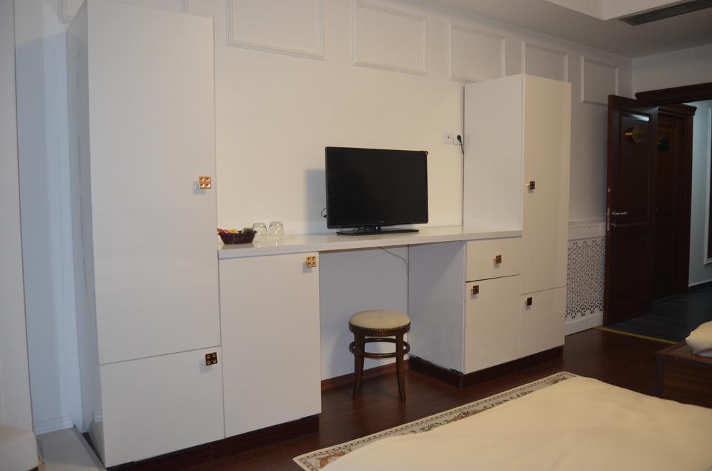 The Gala Palace Suits Kars Room photo